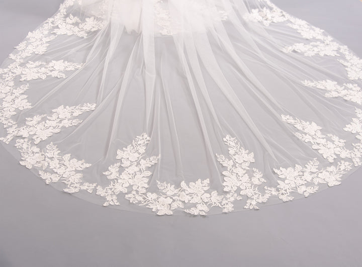 Light ivory wedding veil cathedral length V202C
