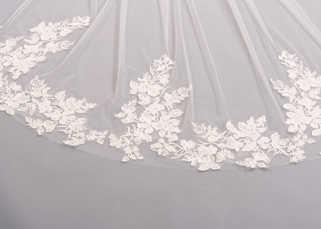 Light ivory wedding veil cathedral length V202C