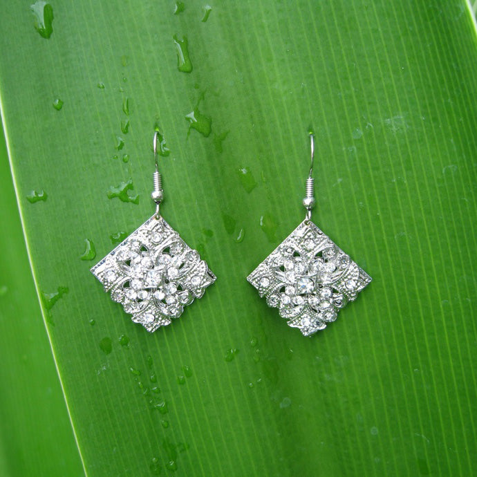 Sparkling Rhinestones earrings Earring_006