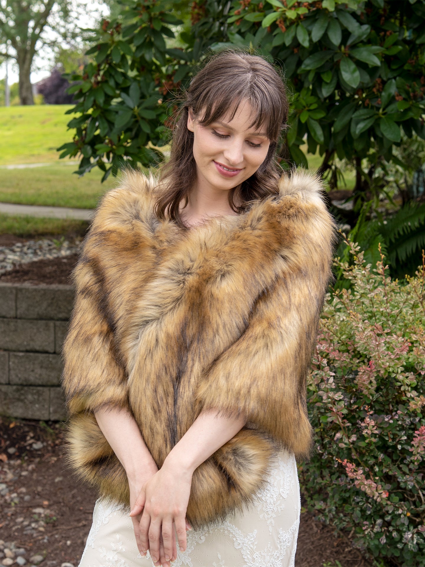 20" wide brown faux fur wrap with black tips