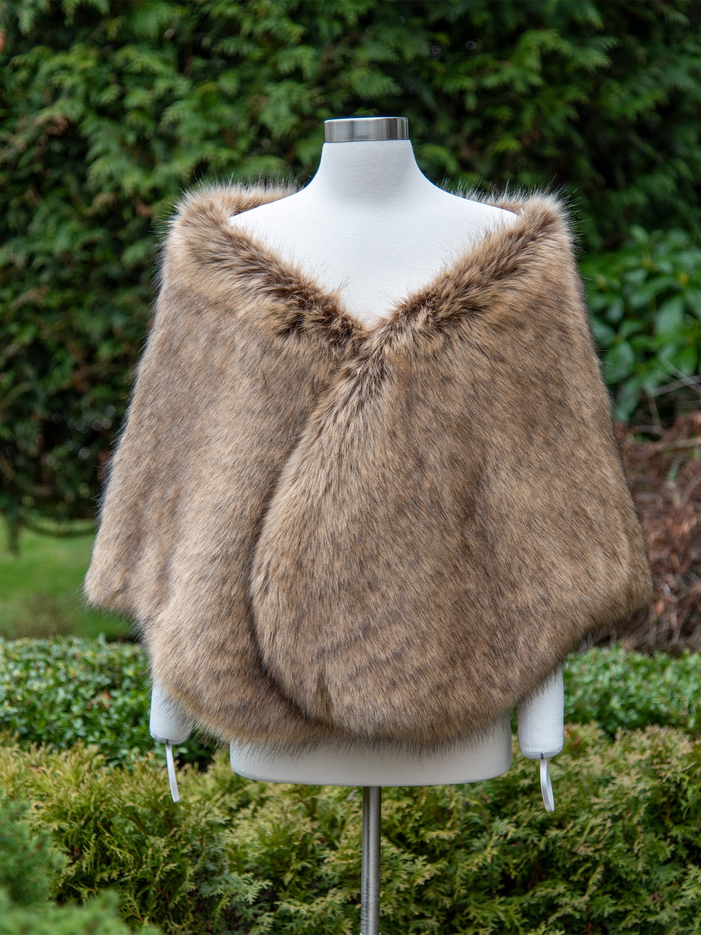 20" wide brown faux fur wrap with black tips