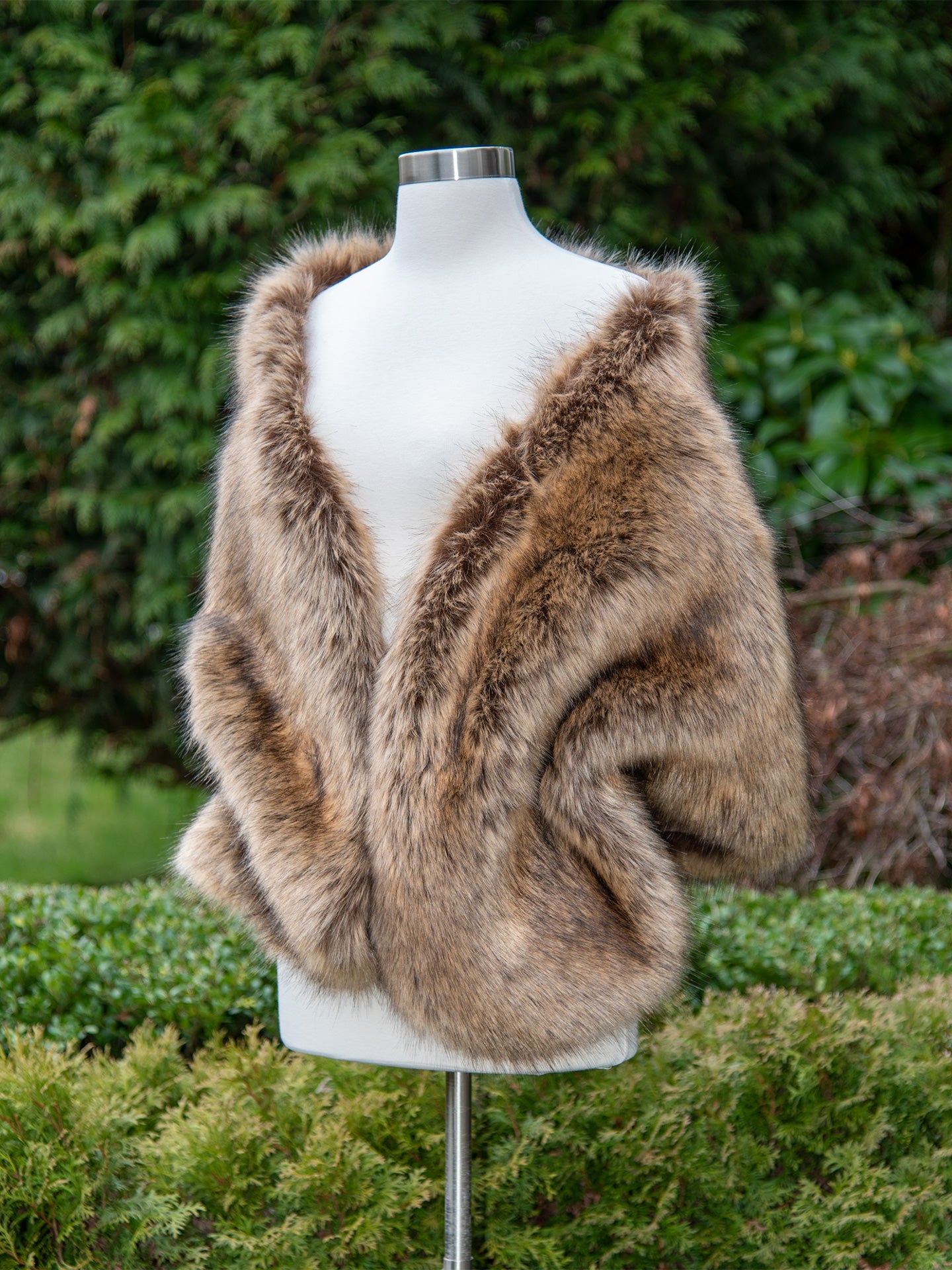 20" wide brown faux fur wrap with black tips