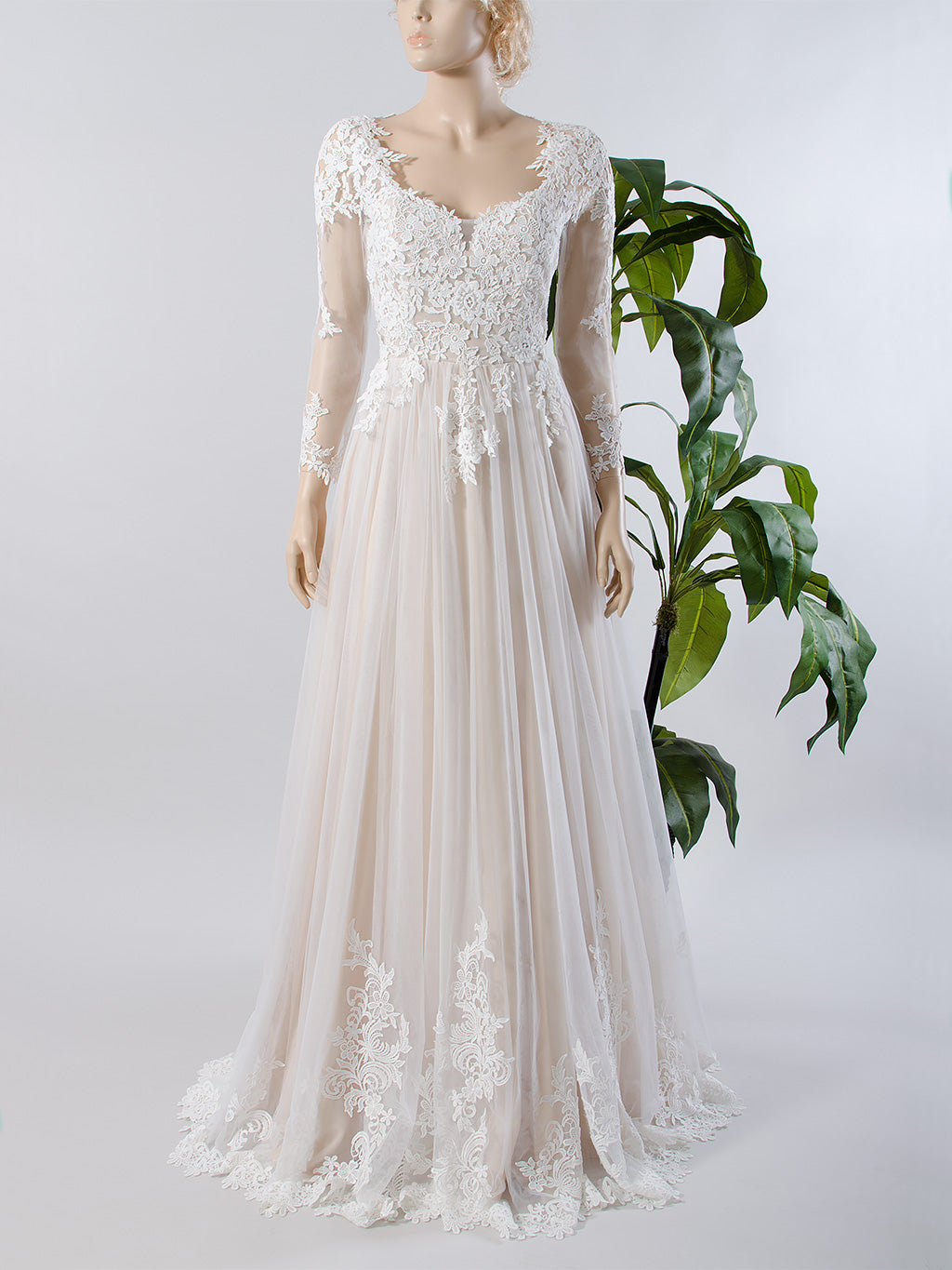 Long sleeve lace wedding dress with tulle skirt