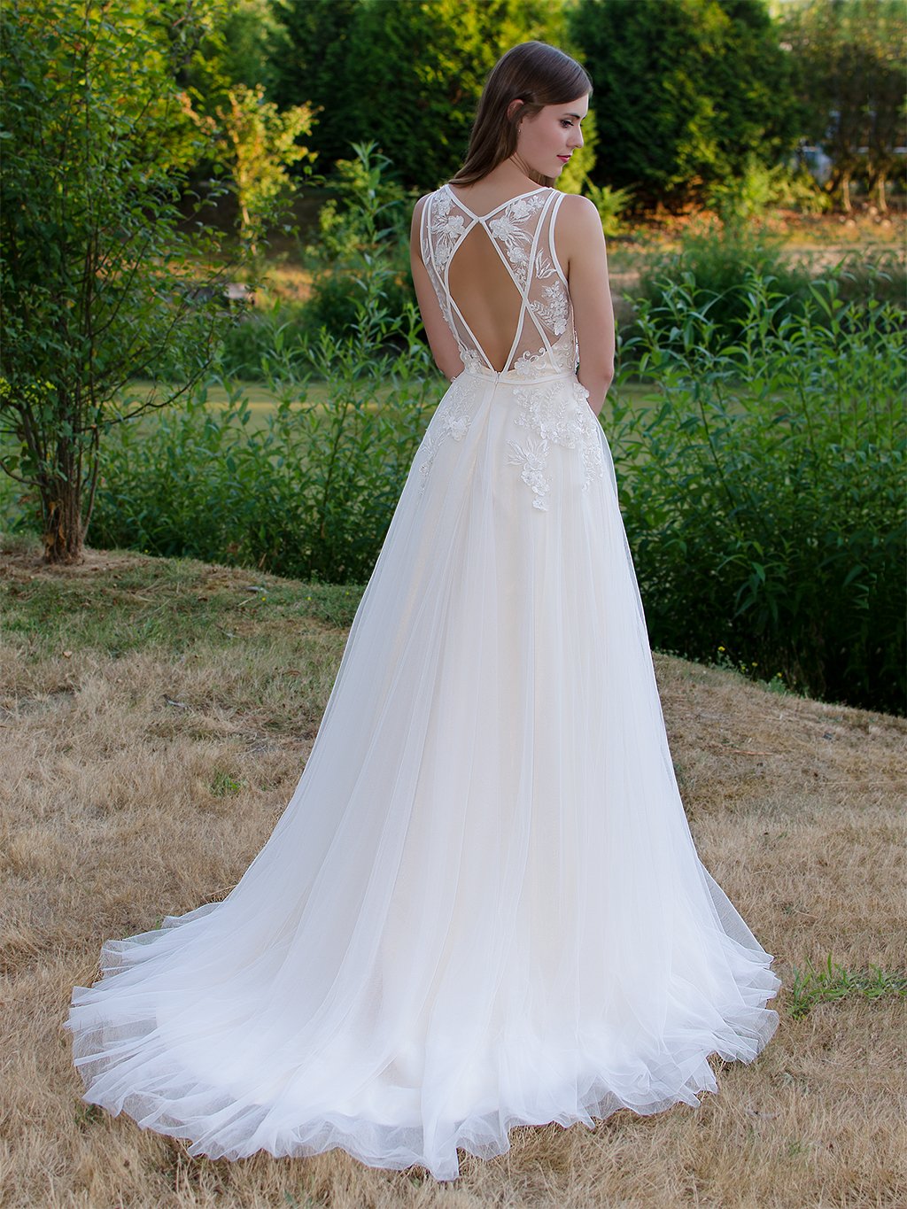 wedding dress sleeveless lace top Sexy Lace Sheath Halter Summer Wedding Dress Sleeveless with Split Front Boho Western