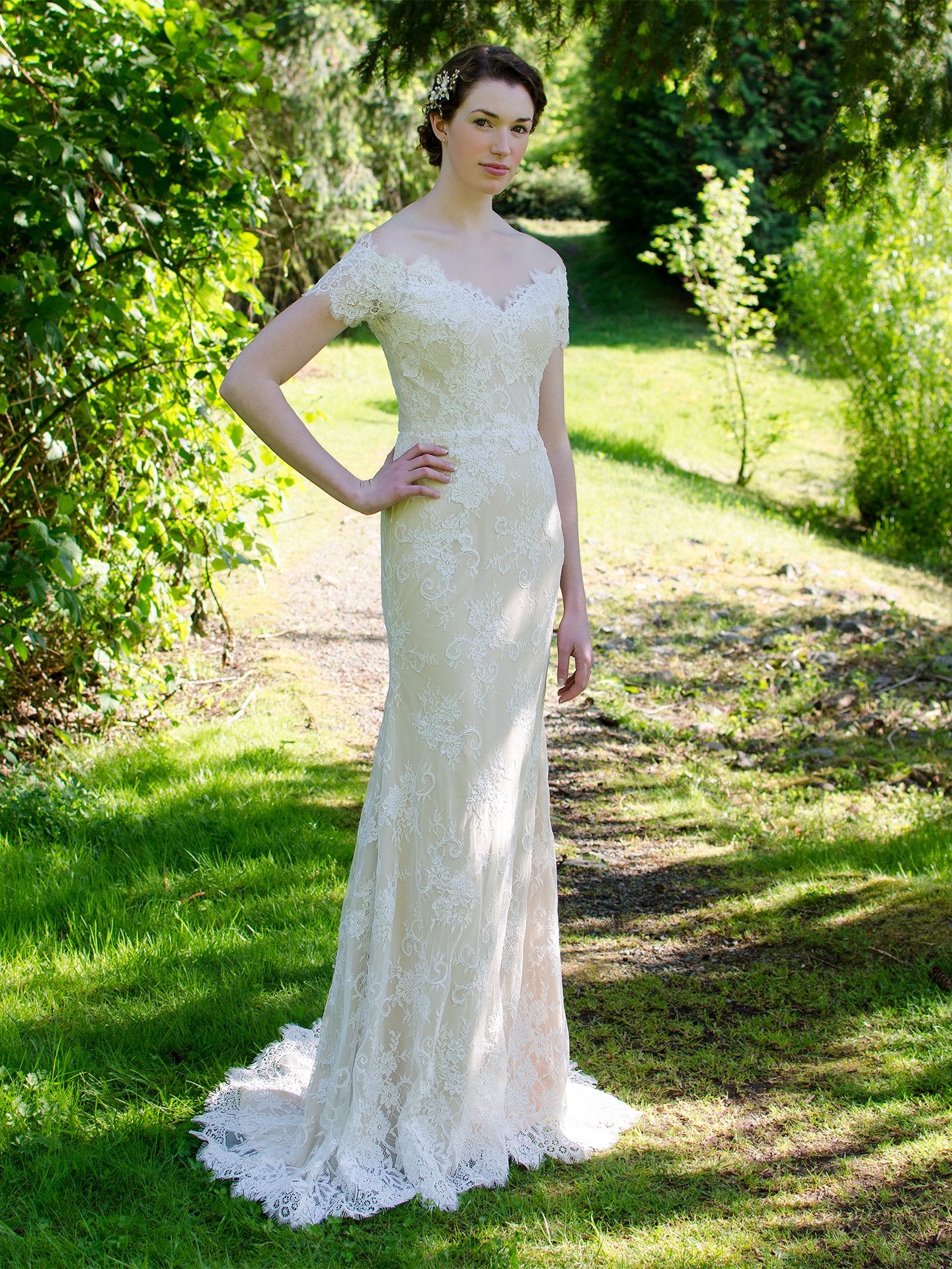 Off shoulder wedding dress