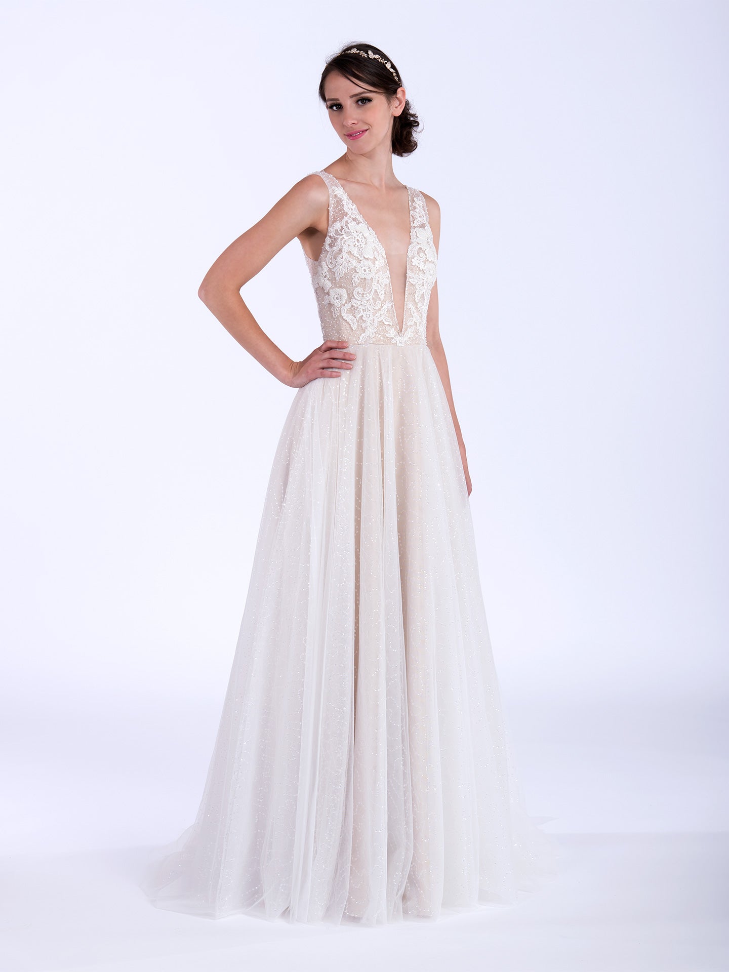 Sleeveless beaded wedding dress