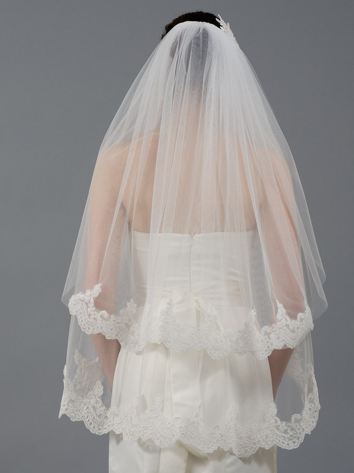 2-tier light ivory elbow alencon lace wedding veil V041