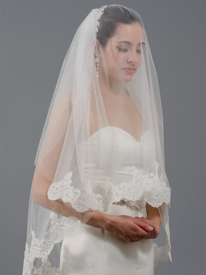 2-tier light ivory elbow alencon lace wedding veil V041