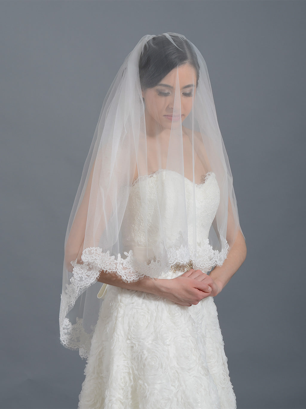 2-tier light ivory elbow alencon lace wedding veil V042