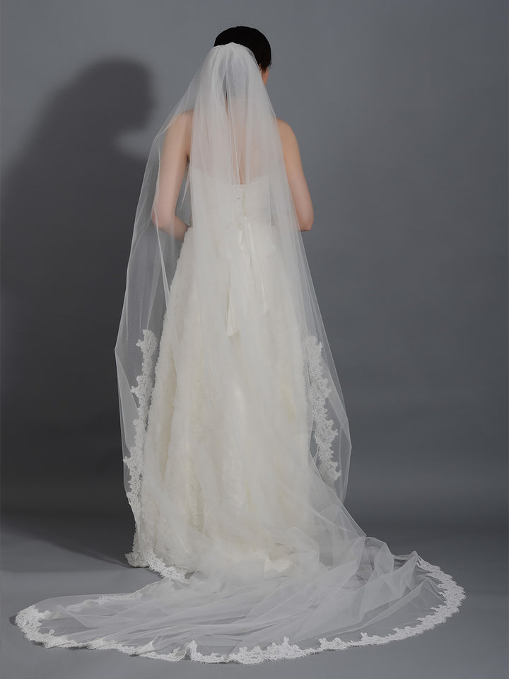 Light ivory wedding veil cathedral length V043c