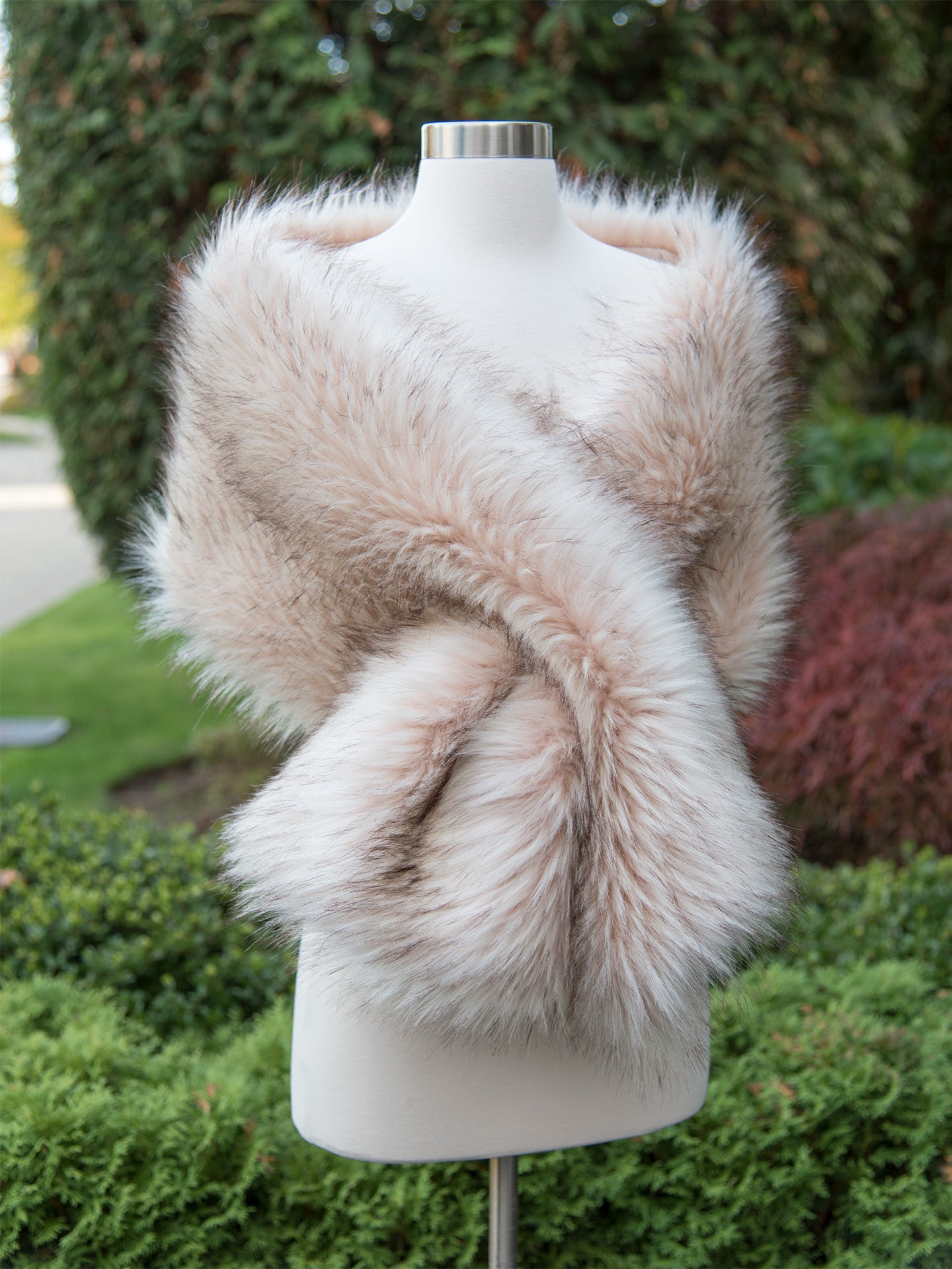 Light blush faux fur wrap bridal stole B005-light-blush-pink