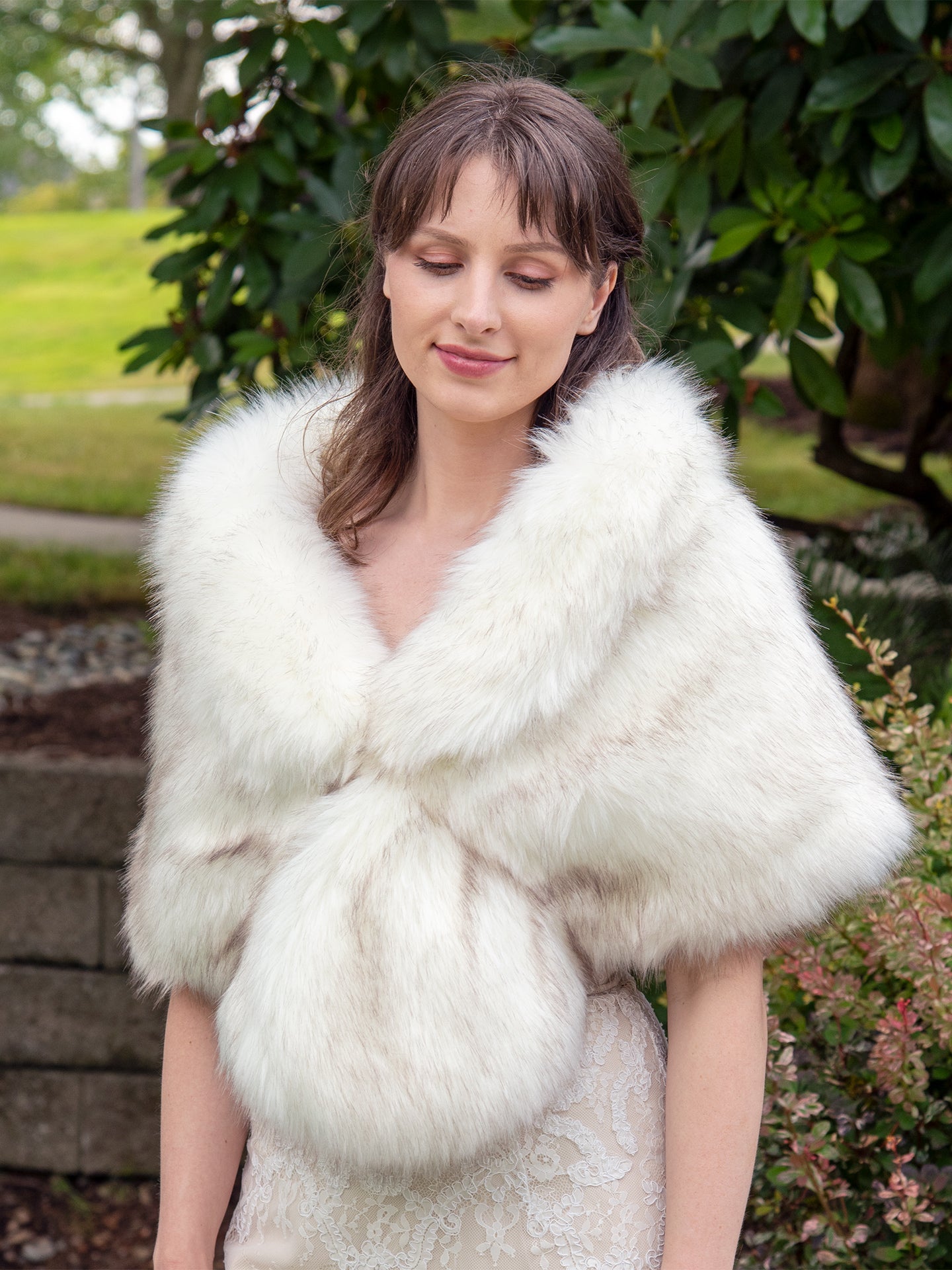 Ivory faux fur wrap with brown tips 