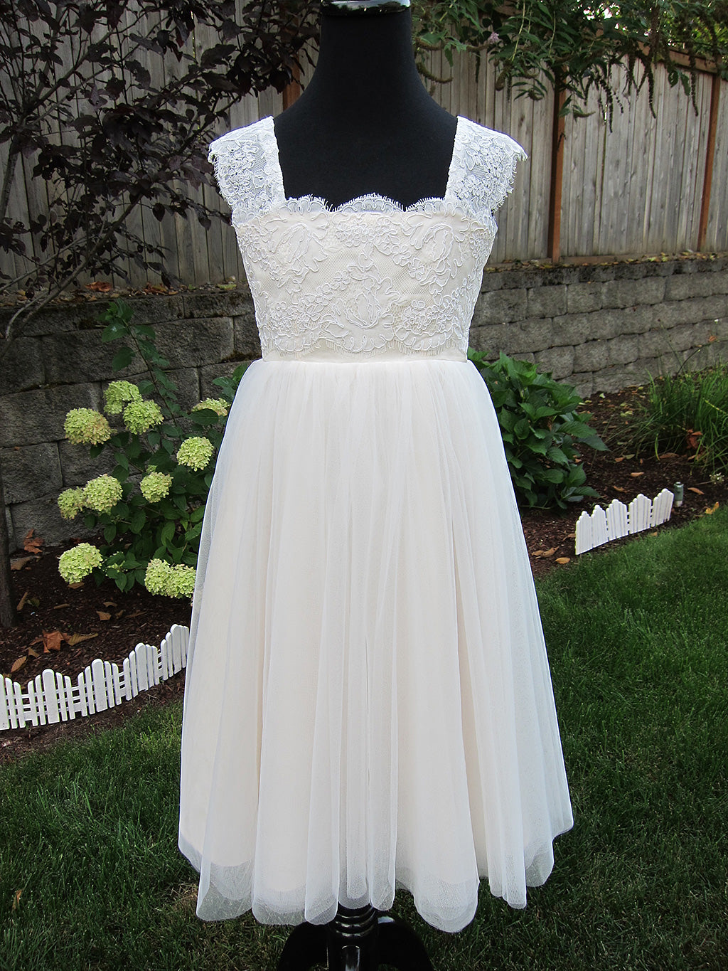 Champagne flower girl lace dress 003