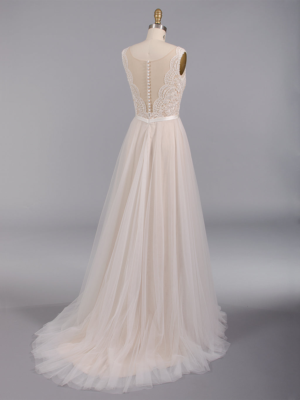 Sleeveless lace wedding dress with tulle skirts 4010wedding