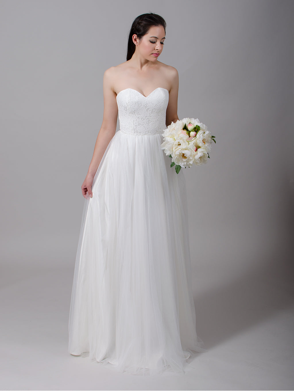 Ivory strapless lace wedding dress with tulle skirt 4022