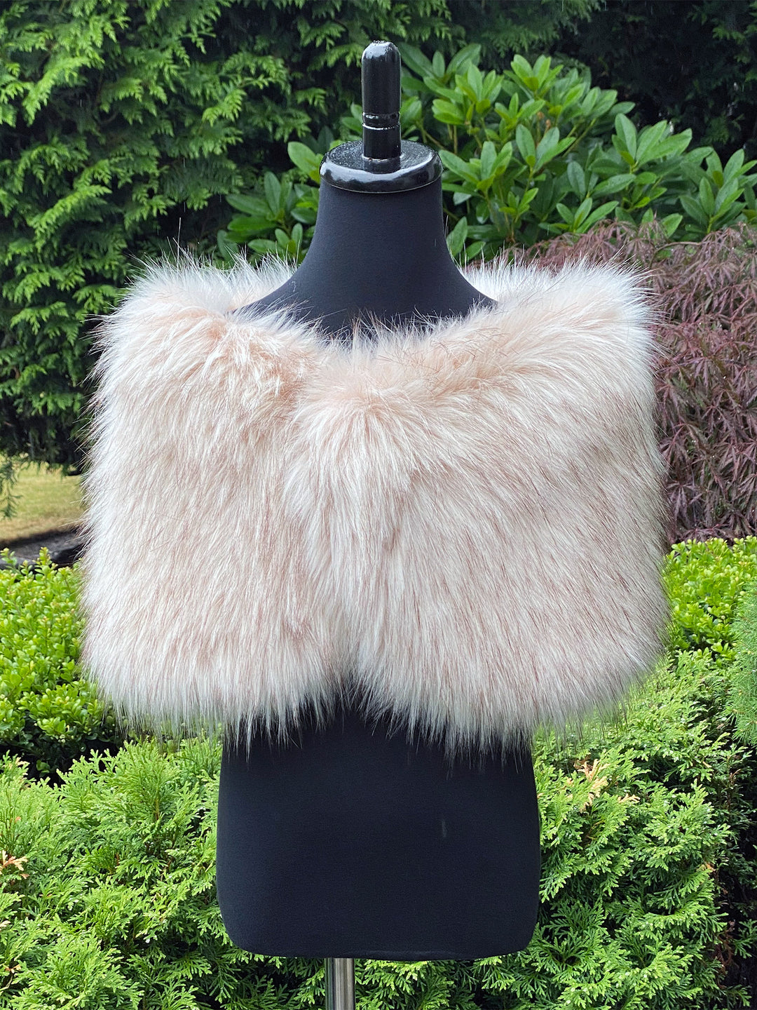 Flower girl Light blush faux fur wrap