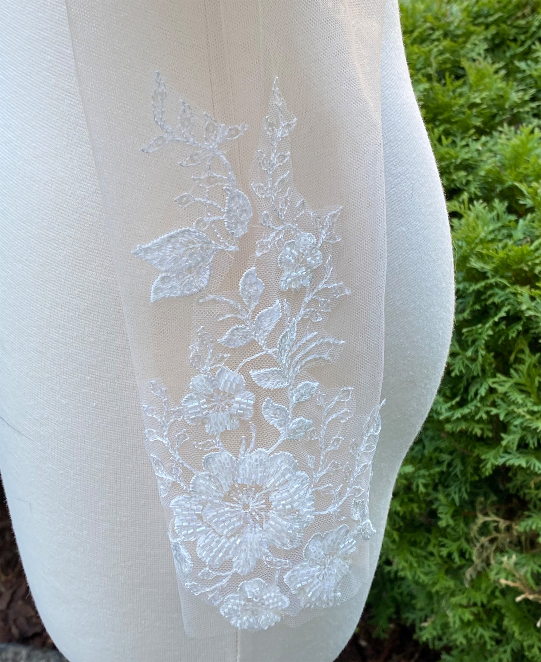 Keyhole back long sleeve wedding dress topper Keyhole back long sleeve wedding dress topper