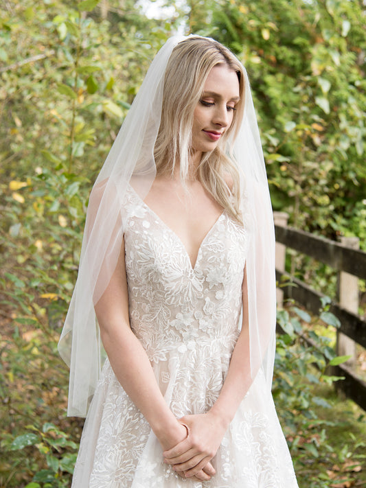 Ivory wedding veil plain tulle V101
