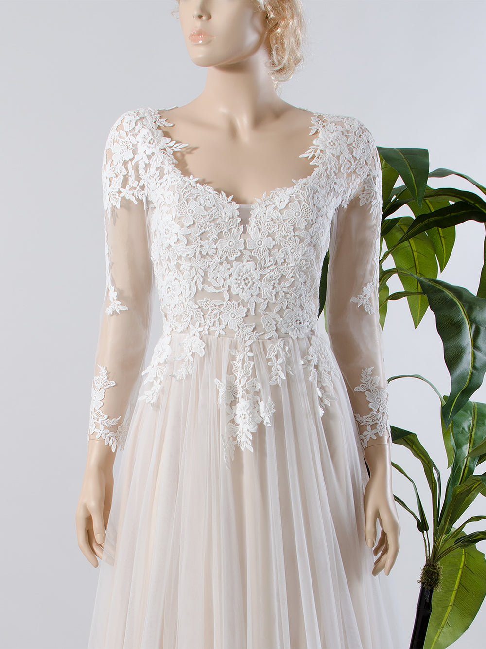 long sleeve tulle skirt dress Long Sleeve Tulle Mini Dress with Detachable Ruffle Train HAREM's Brides