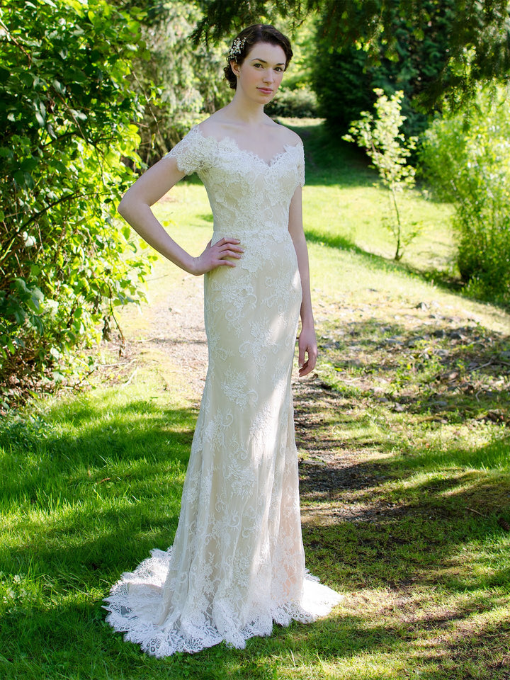 Off shoulder wedding dress