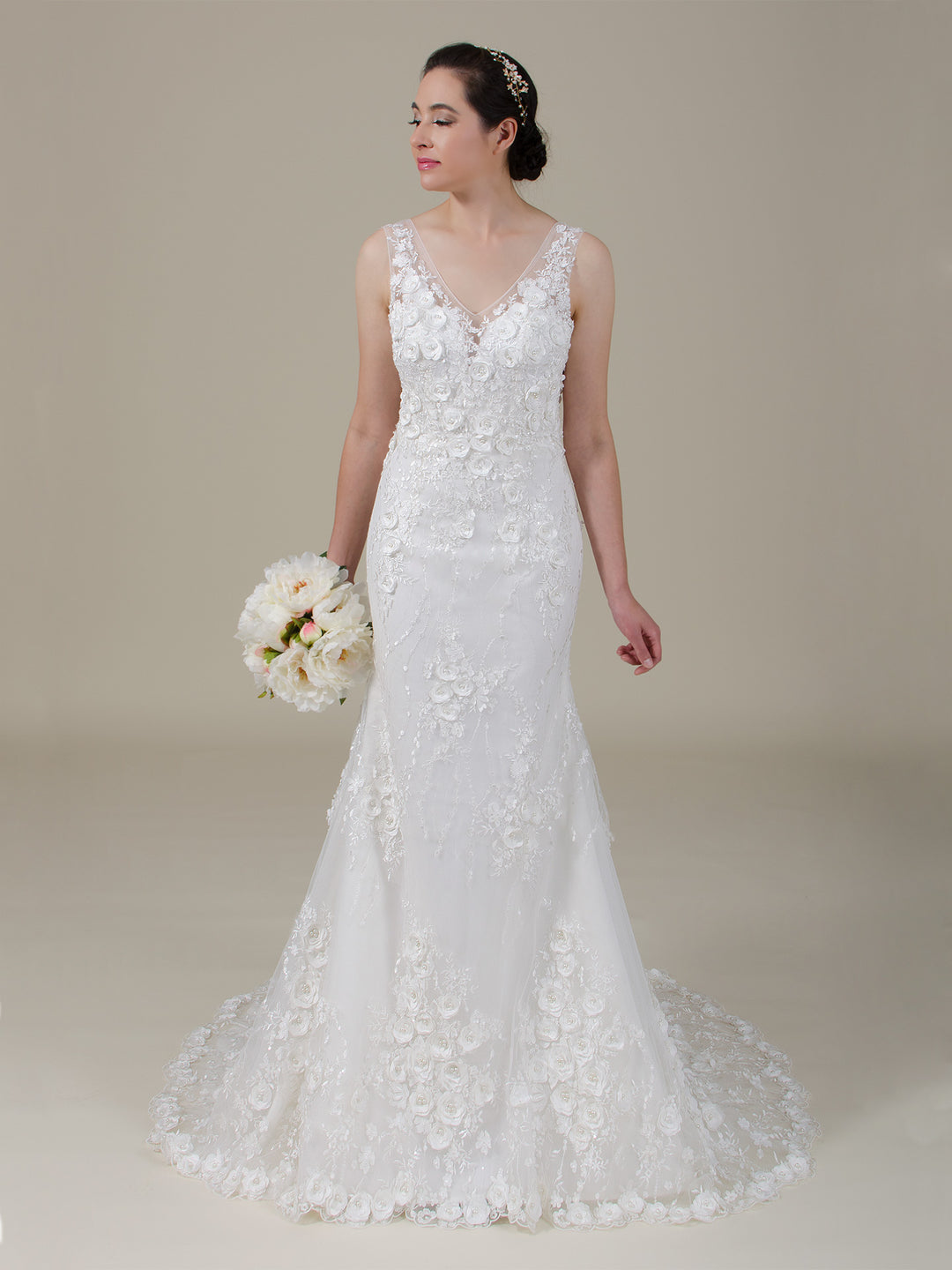 3D flowers lace wedding dres, 6 weeks / 12 3D flowers lace wedding dres, 6 weeks / 12