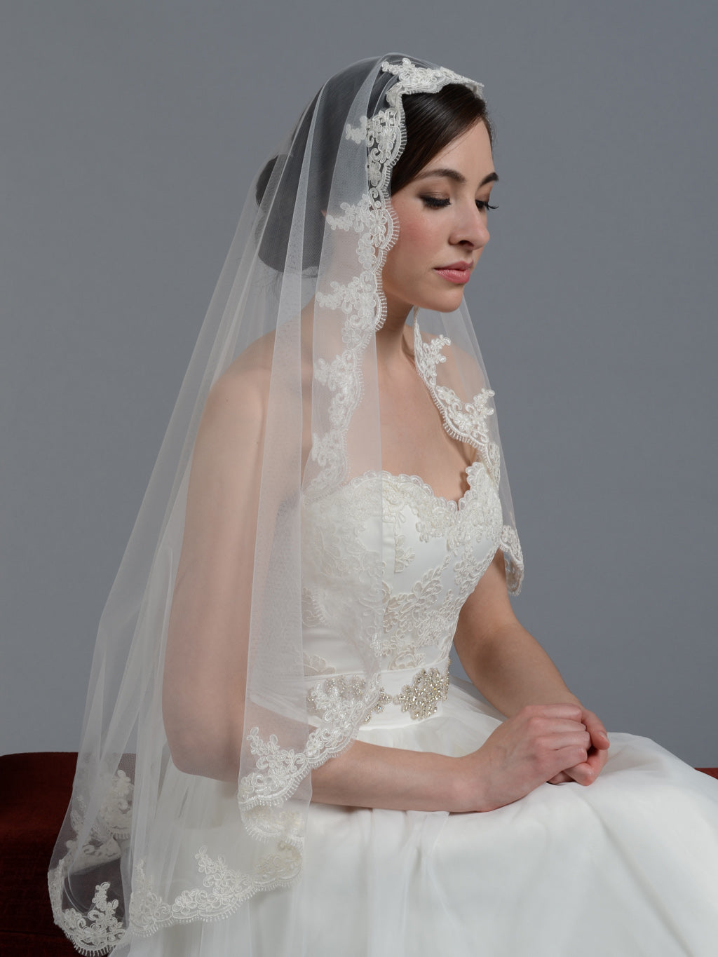 Bridal Mantilla veil elbow alencon lace V027e white/ivory